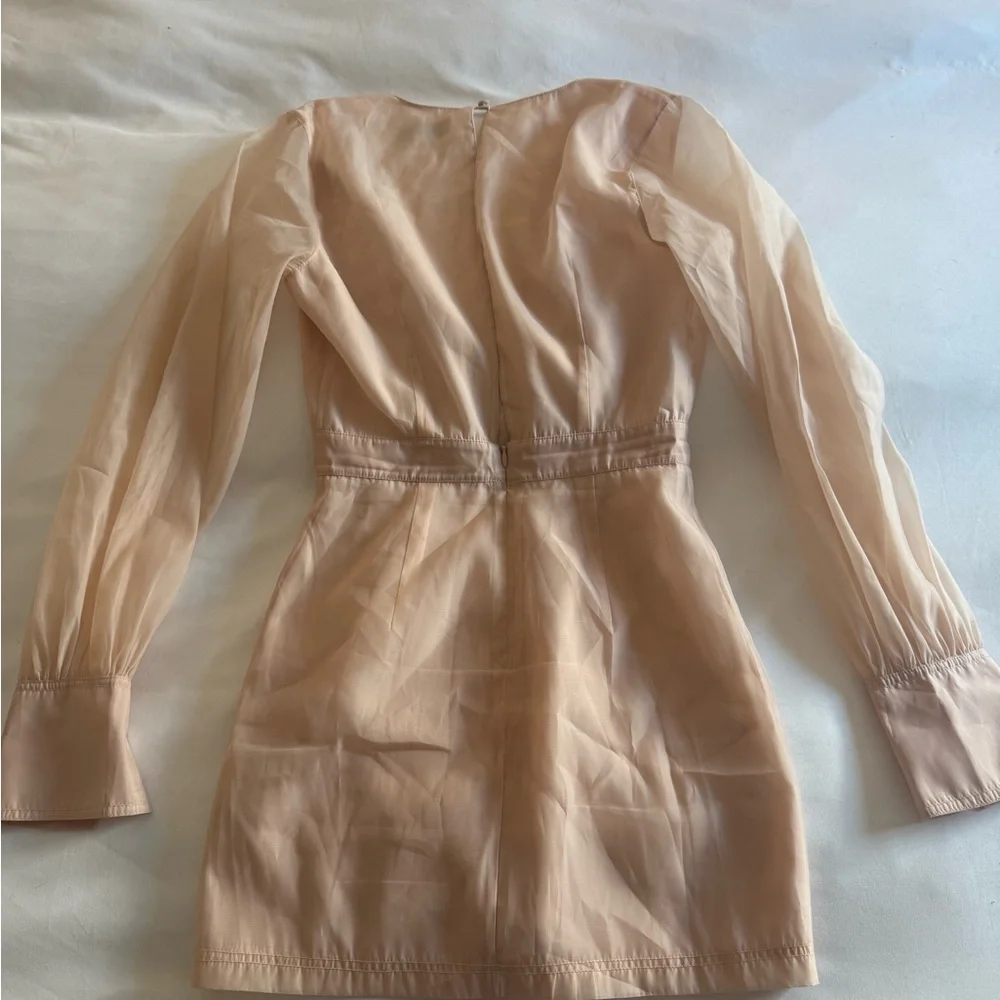 L’Academie Penélope Champagne Cream V-Neck Long sleeve Dress - Picture 8 of 9